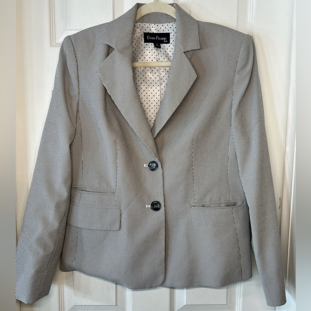Evan Picone ‎ white and gray striped Women's Blazer